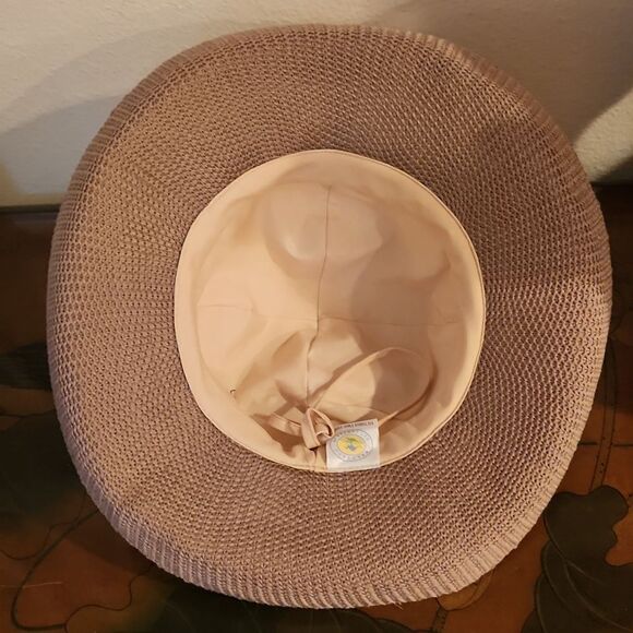 Wallaroo Victoria Two Toned Hat main image 5